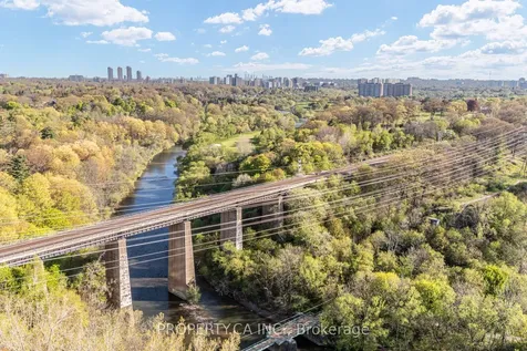 20 Brin Drive Toronto ON M8X 1Y6