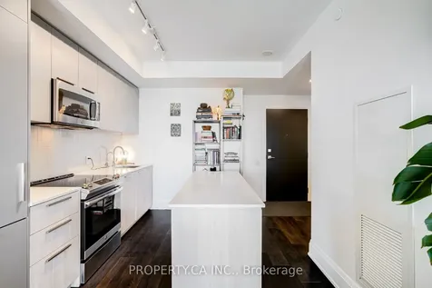 20 Brin Drive Toronto ON M8X 1Y6