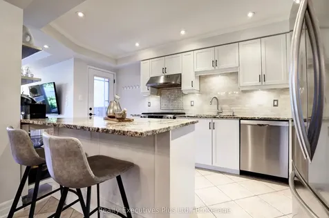 2009 Erika Court Oakville ON L6M 4R4