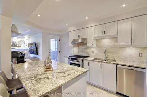 2009 Erika Court Oakville ON L6M 4R4