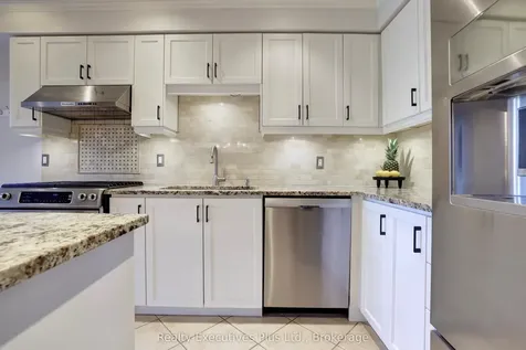 2009 Erika Court Oakville ON L6M 4R4