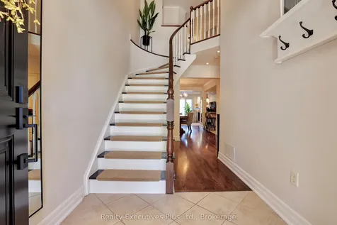 2009 Erika Court Oakville ON L6M 4R4