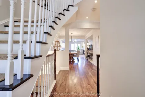 2009 Erika Court Oakville ON L6M 4R4