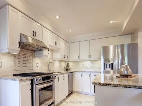 2009 Erika Court Oakville ON L6M 4R4