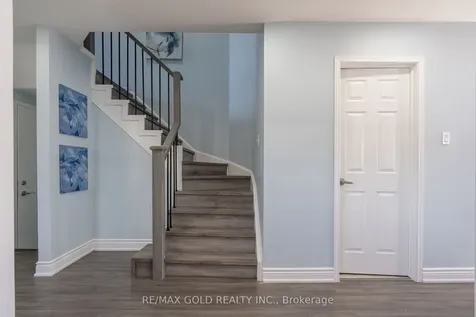 52 Brower Court Brampton ON L6Z 4S6