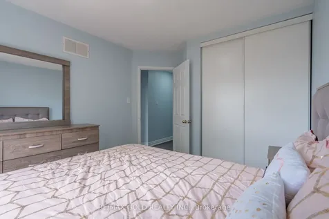 52 Brower Court Brampton ON L6Z 4S6