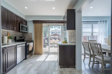 52 Brower Court Brampton ON L6Z 4S6