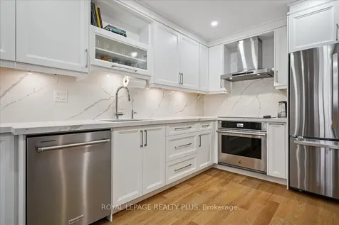 5300 Palmetto Place Mississauga ON L5M 0C7