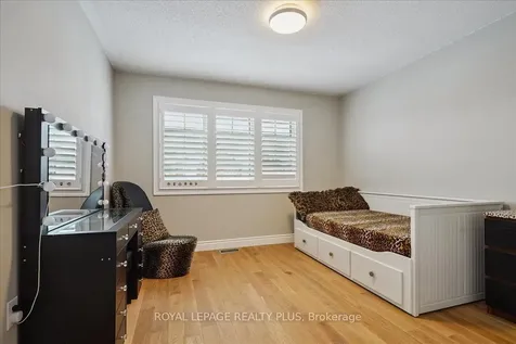 5300 Palmetto Place Mississauga ON L5M 0C7