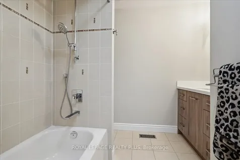 5300 Palmetto Place Mississauga ON L5M 0C7