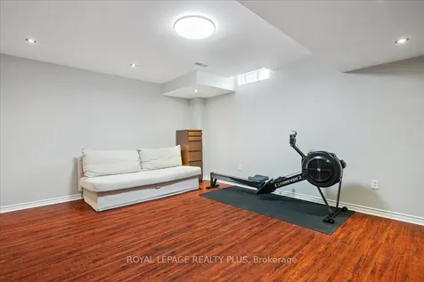 5300 Palmetto Place Mississauga ON L5M 0C7