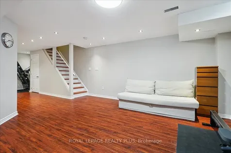 5300 Palmetto Place Mississauga ON L5M 0C7