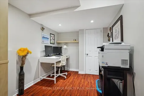 5300 Palmetto Place Mississauga ON L5M 0C7