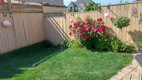 5300 Palmetto Place Mississauga ON L5M 0C7