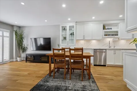 5300 Palmetto Place Mississauga ON L5M 0C7