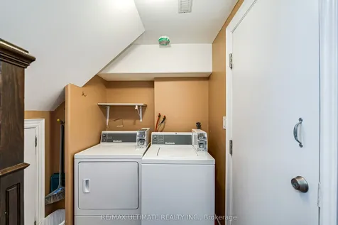 2 George Anderson Court Toronto ON M6M 2Z4
