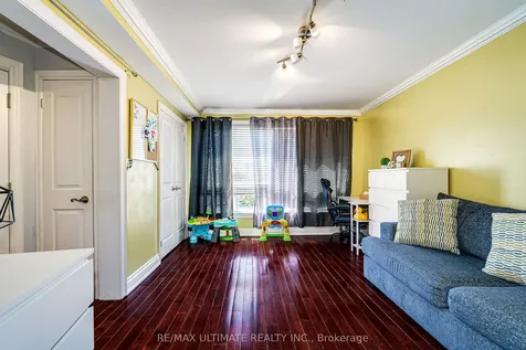 2 George Anderson Court Toronto ON M6M 2Z4