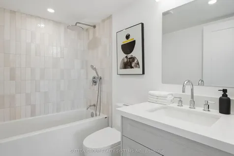 1320 Islington Avenue Toronto ON M9A 5C6