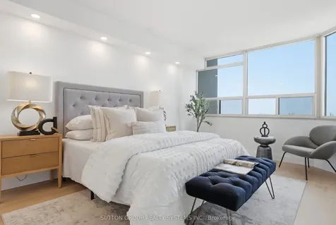 1320 Islington Avenue Toronto ON M9A 5C6