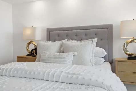 1320 Islington Avenue Toronto ON M9A 5C6