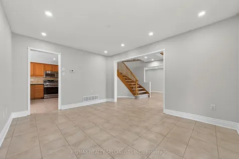 2 Fletchers Creek Boulevard Brampton ON L6X 4R6