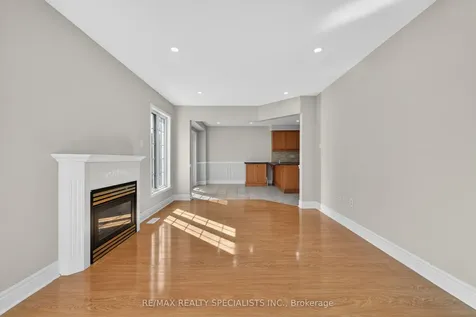2 Fletchers Creek Boulevard Brampton ON L6X 4R6