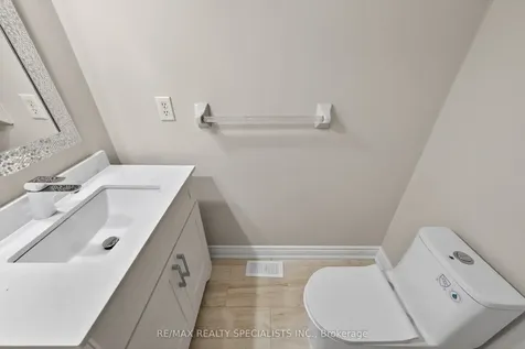 2 Fletchers Creek Boulevard Brampton ON L6X 4R6