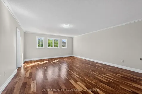 2 Fletchers Creek Boulevard Brampton ON L6X 4R6