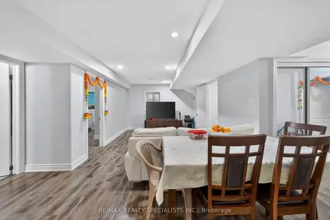 2 Fletchers Creek Boulevard Brampton ON L6X 4R6