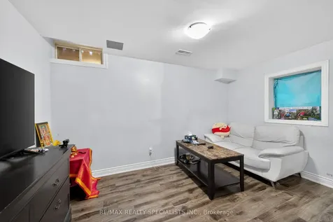 2 Fletchers Creek Boulevard Brampton ON L6X 4R6