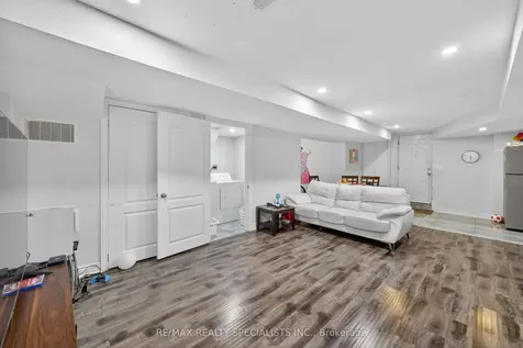 2 Fletchers Creek Boulevard Brampton ON L6X 4R6
