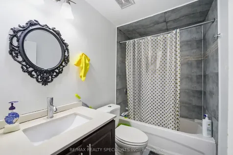 2 Fletchers Creek Boulevard Brampton ON L6X 4R6