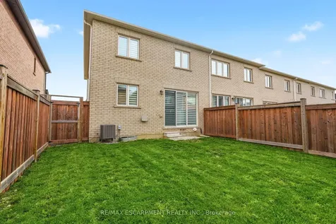 1364 Sycamore Garden Milton ON L9E 1R3