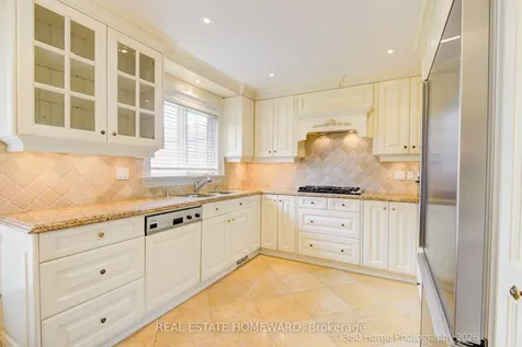 42 Annabelle Drive Toronto ON M9V 3B6