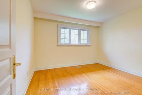 42 Annabelle Drive Toronto ON M9V 3B6