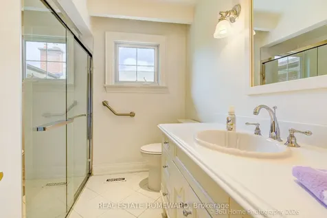 42 Annabelle Drive Toronto ON M9V 3B6