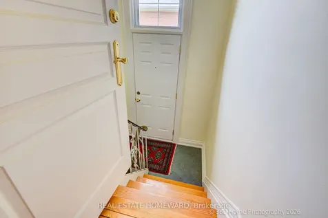 42 Annabelle Drive Toronto ON M9V 3B6