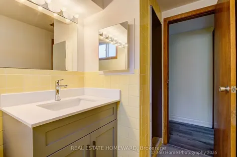 42 Annabelle Drive Toronto ON M9V 3B6