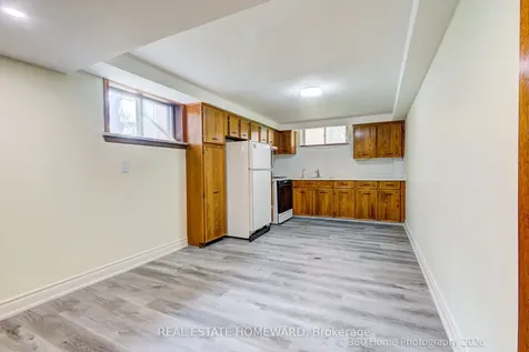 42 Annabelle Drive Toronto ON M9V 3B6