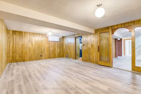42 Annabelle Drive Toronto ON M9V 3B6