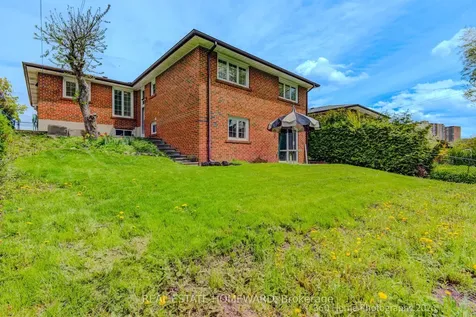 42 Annabelle Drive Toronto ON M9V 3B6