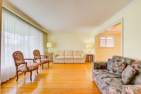 42 Annabelle Drive Toronto ON M9V 3B6