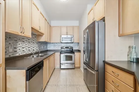 181 Plains Road W Burlington ON L7T 0B1