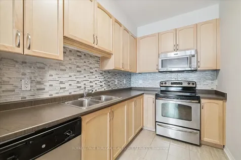 181 Plains Road W Burlington ON L7T 0B1