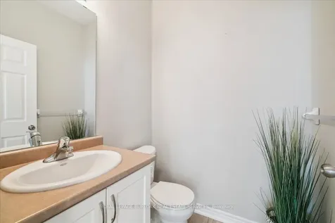 181 Plains Road W Burlington ON L7T 0B1