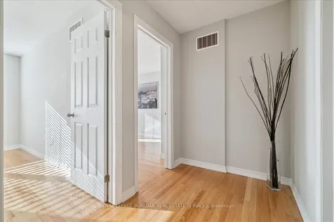 181 Plains Road W Burlington ON L7T 0B1