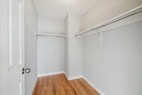 181 Plains Road W Burlington ON L7T 0B1