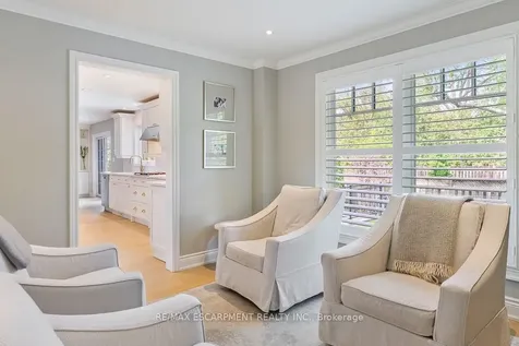 511 Chamberlain Lane Oakville ON L6J 6A2
