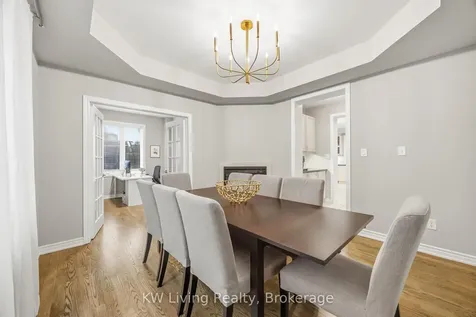 2327 Gladacres Lane E Oakville ON L6M 0G4