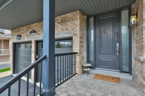 2327 Gladacres Lane E Oakville ON L6M 0G4